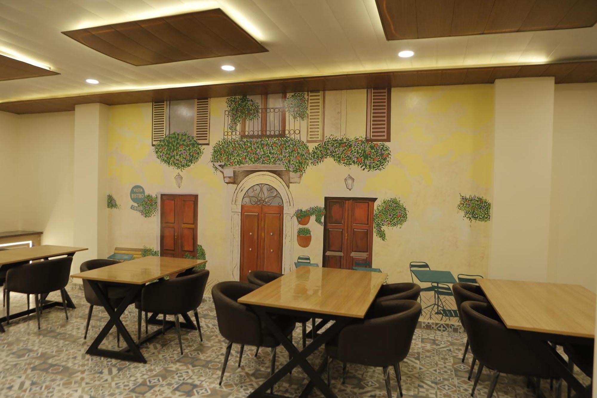 Hotel The Blue Vista Greater Noida Exterior foto