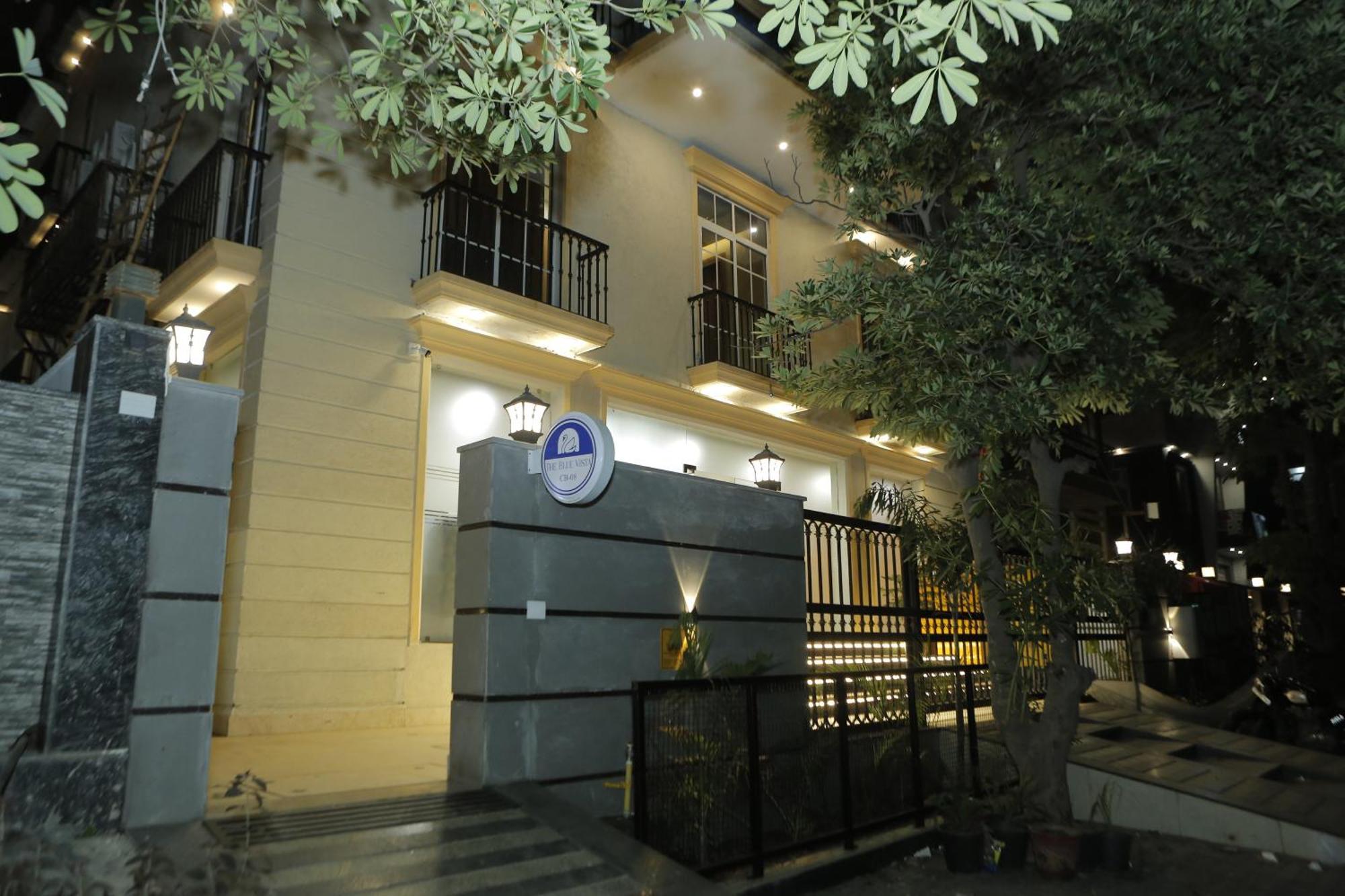 Hotel The Blue Vista Greater Noida Exterior foto